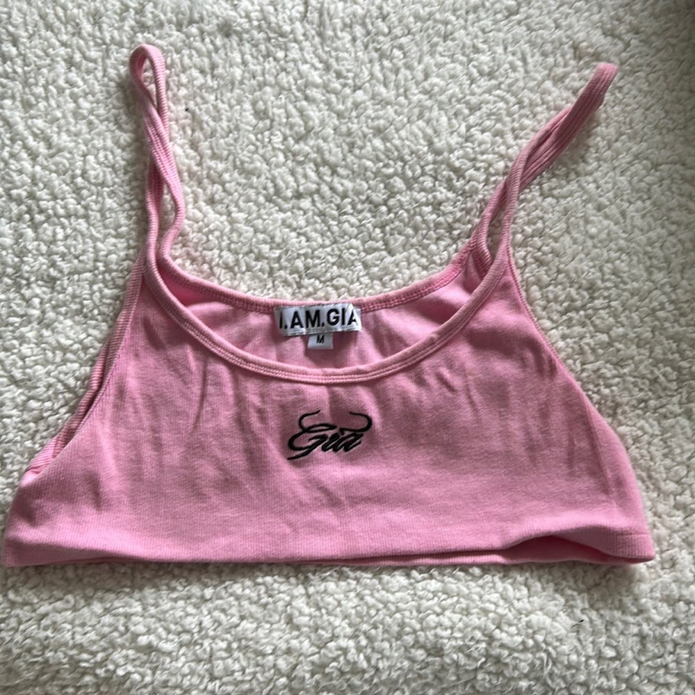 Cropped pink I am Gia tank